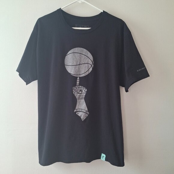 T Shirt Saint Michaels College VT Basketball Adult Size L - XL Large/ExtraLarge - Picture 2 of 7